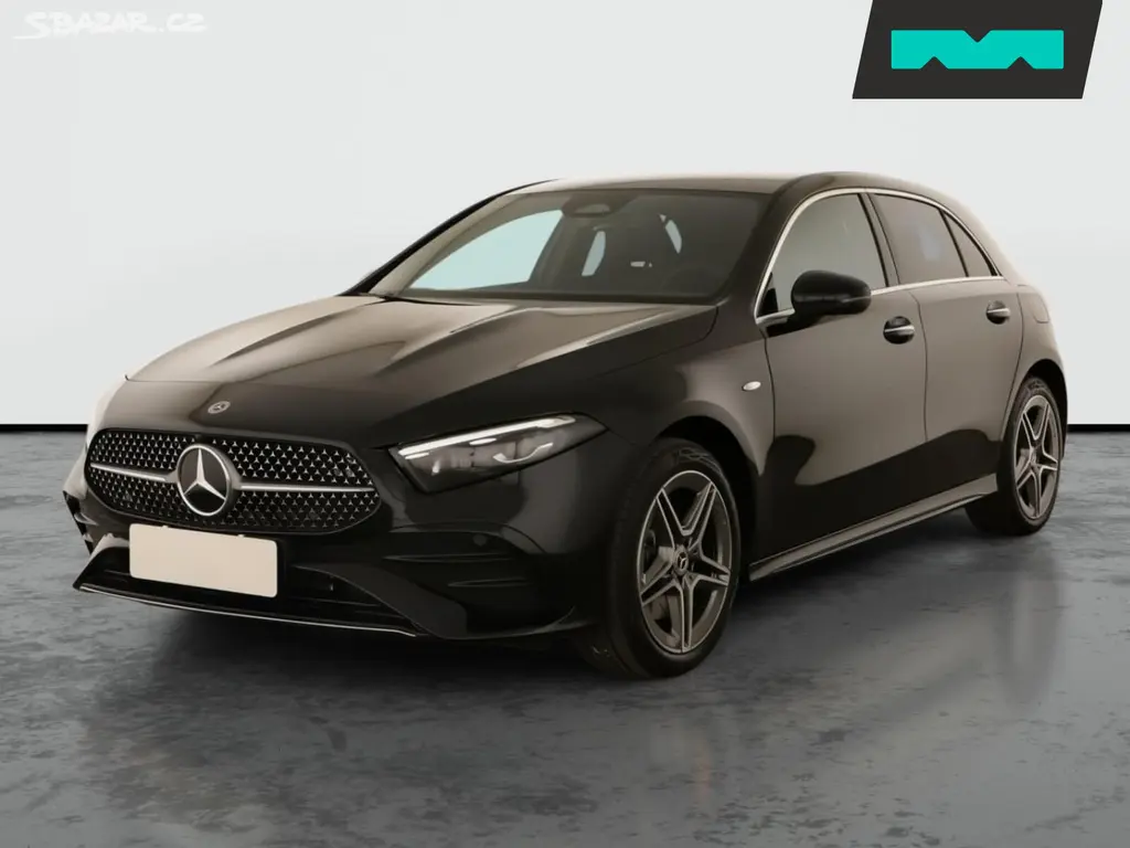 Mercedes-Benz Třídy A, 250 e, AMG Line, Navigace